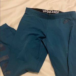 Nike leggings